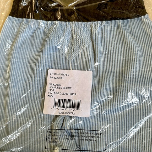 Free People Prajna Shorts Vintage Clear Skies - Picture 5 of 9